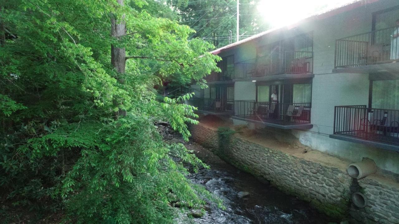 Bear Creek Inn Gatlinburg, TN Buitenkant foto